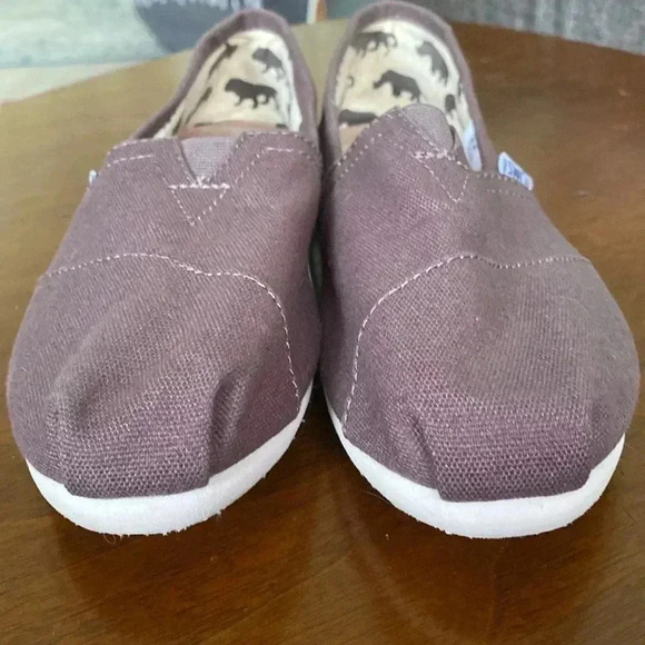 Toms slip on flat canvas shoes - Picture 7 of 9